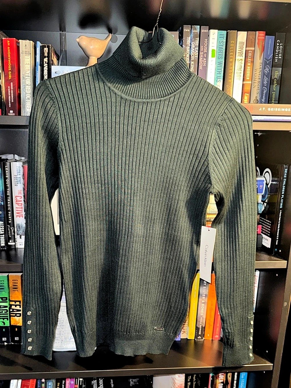 NWT Mallard Green ribbed Calvin Klein turtleneck sweater